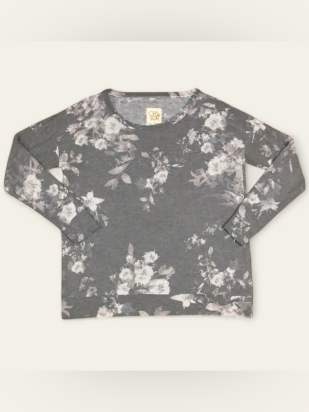 Chaser Semaj Scoop Neck Floral Pullover in Gray Size Medium